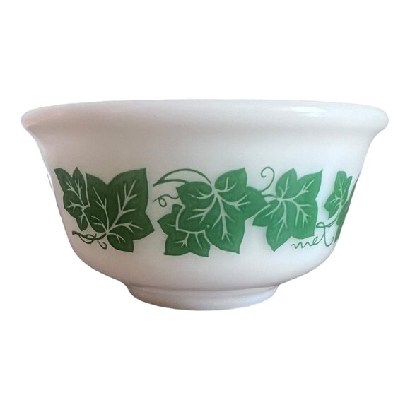 Hazel Atlas Other - Vintage Hazel Atlas Ivy Green Leaf Mixing Serving Bowl Glass Kitchen 5"